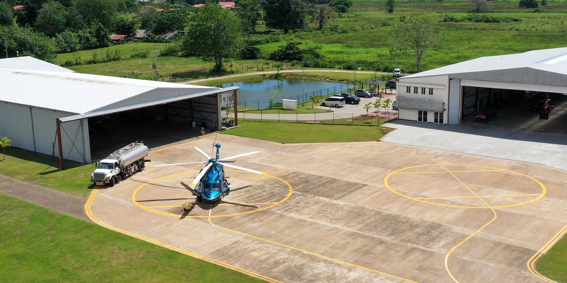 Hangars and commercial space at EAG Airport
